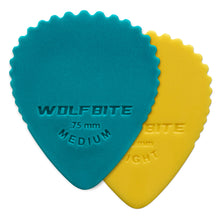 Load image into Gallery viewer, Wolf Bite - Serrated Guitar Picks